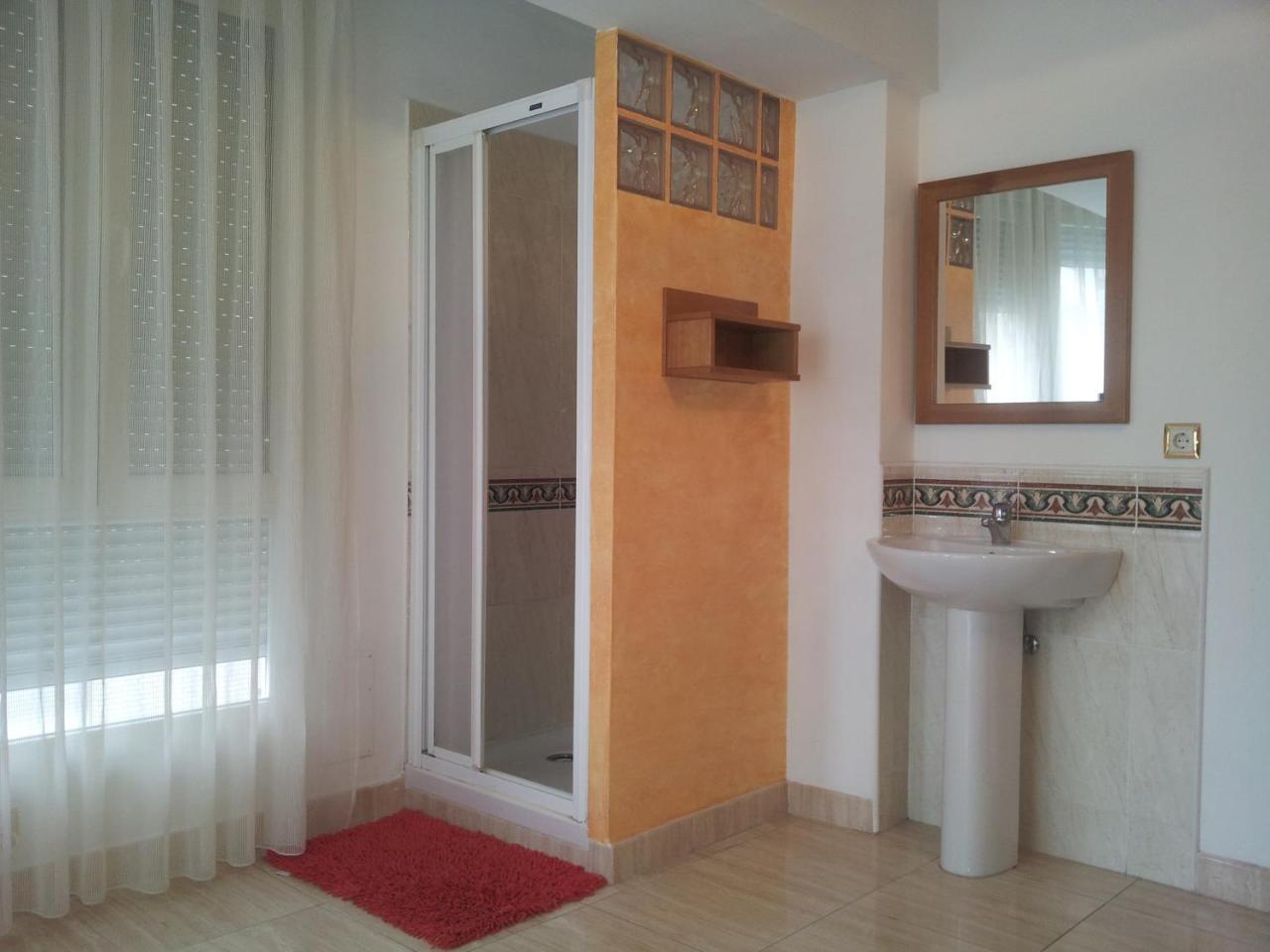 ميراندا دي إيبرو Hostal Conchi المظهر الخارجي الصورة
