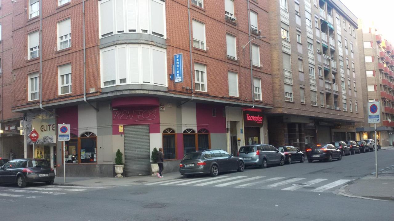 ميراندا دي إيبرو Hostal Conchi المظهر الخارجي الصورة